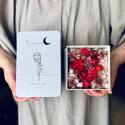 【数量限定】福を呼ぶフクロウとお月さまのクッキー缶 & Flower Box for Mother's Day 送料無料