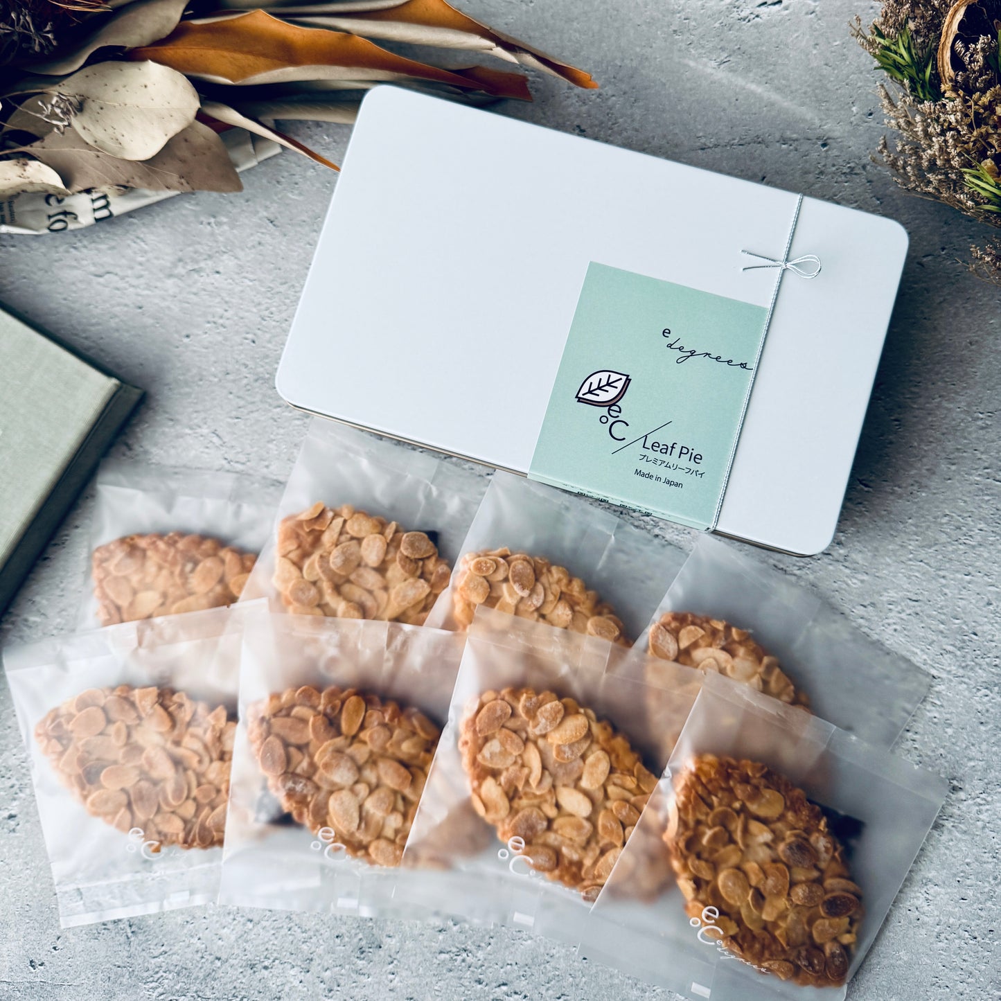 リーフパイ アーモンドキャラメル8枚入 | 高級スイーツギフト | 手土産に最適
