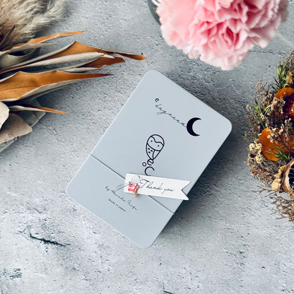 福を呼ぶフクロウとお月さまのかわいいクッキー缶 | Thank youタグ付きギフト | 人気のお取り寄せスイーツ