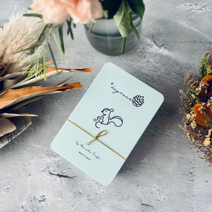 【数量限定】リスと戯れる森のクッキー缶 & Flower Box for Mother's Day 送料無料